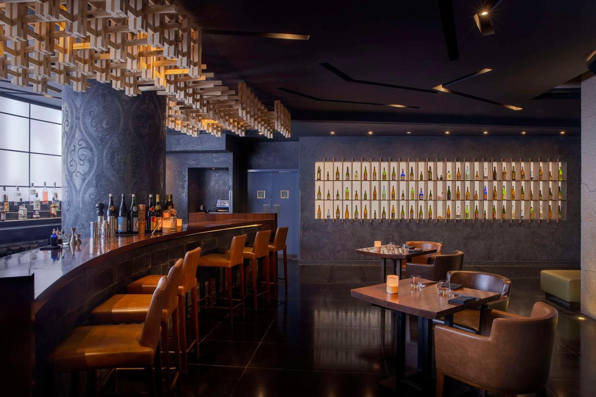哈伊马角华尔道夫酒店 拉斯阿尔卡麦 外观 照片 The bar at the restaurant
