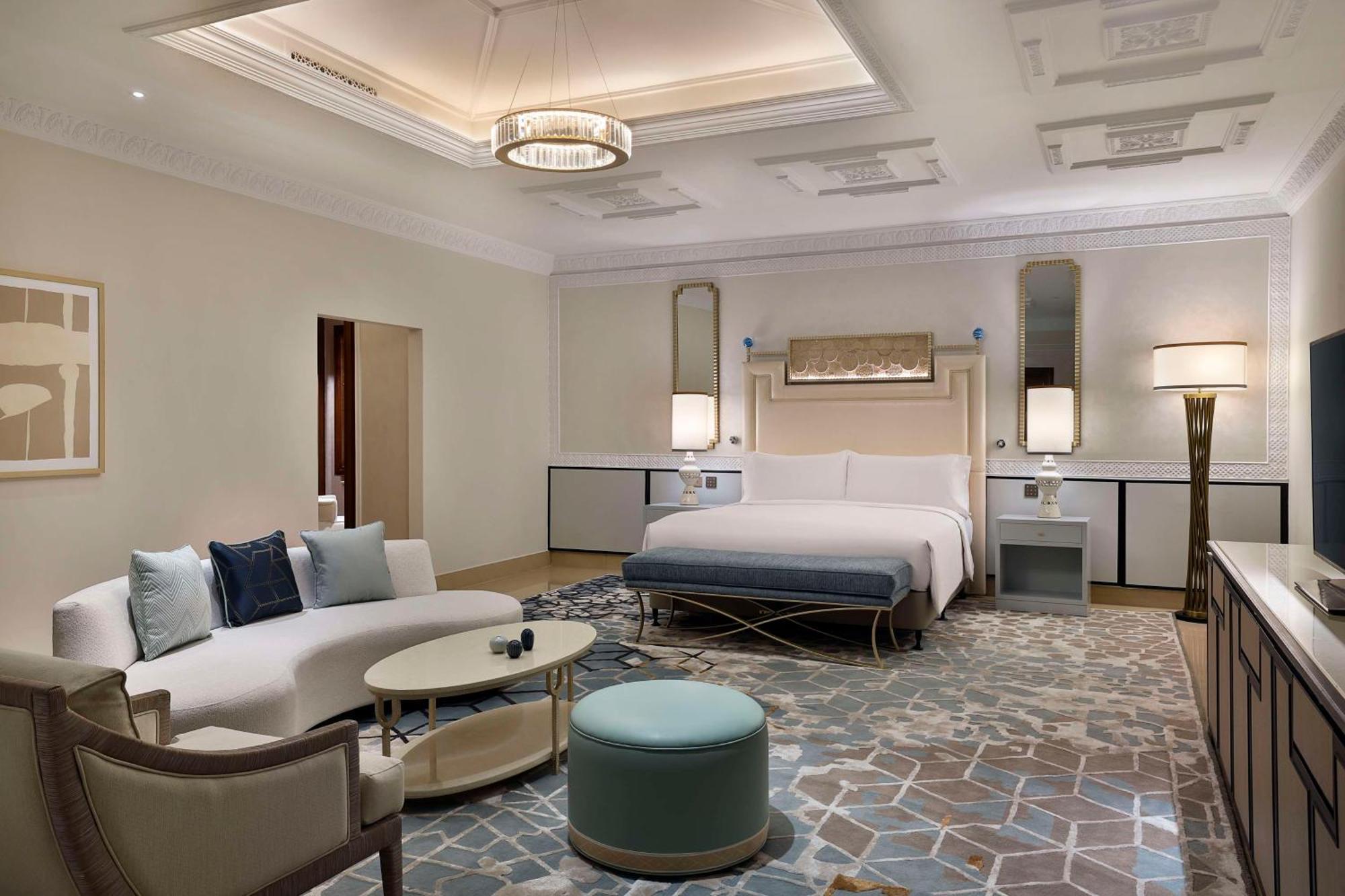 哈伊马角华尔道夫酒店 拉斯阿尔卡麦 外观 照片 A suite at the hotel