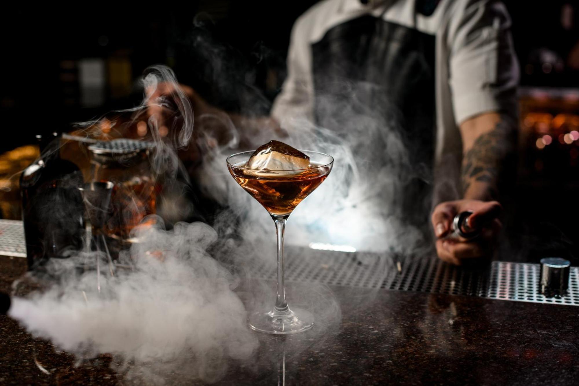 哈伊马角华尔道夫酒店 拉斯阿尔卡麦 外观 照片 A dry ice cocktail